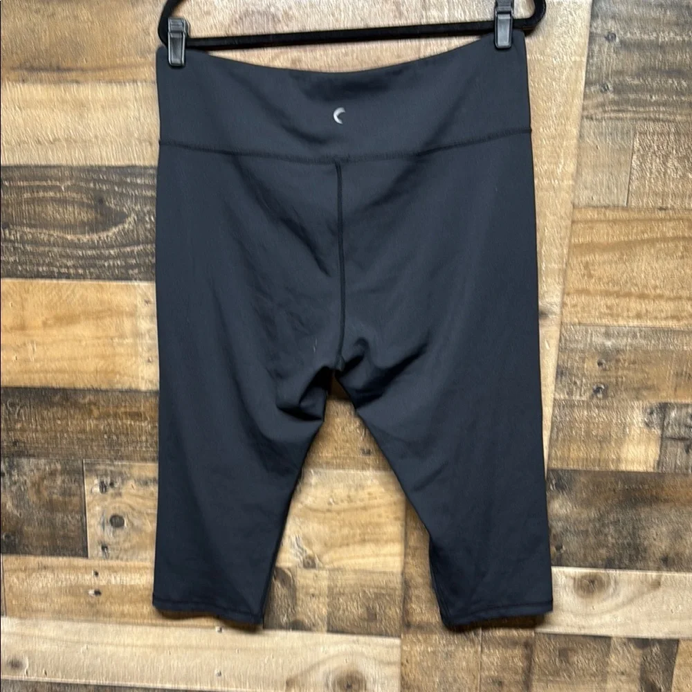 Zyia Black High-Waisted Biker Shorts Capris Women's Size 20‎